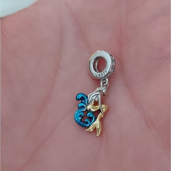 925 Sterling Silver Waiting Mermaid Charm - Picture 5 of 6